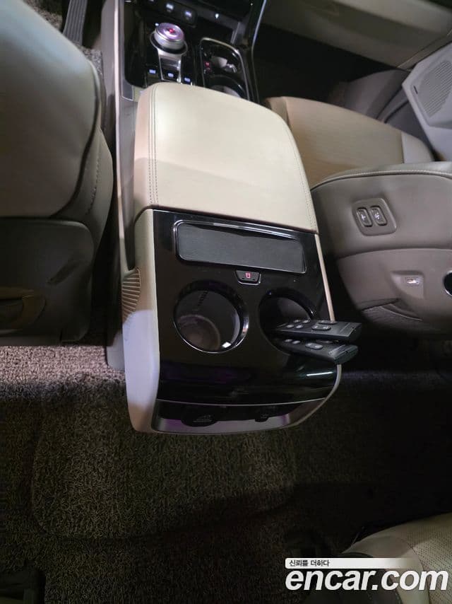 Kia Carnival 4세대 Signature, 2022 15