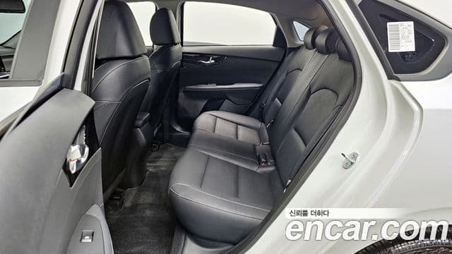 Kia The / новый New K3 2세대 Prestige, 2024 11