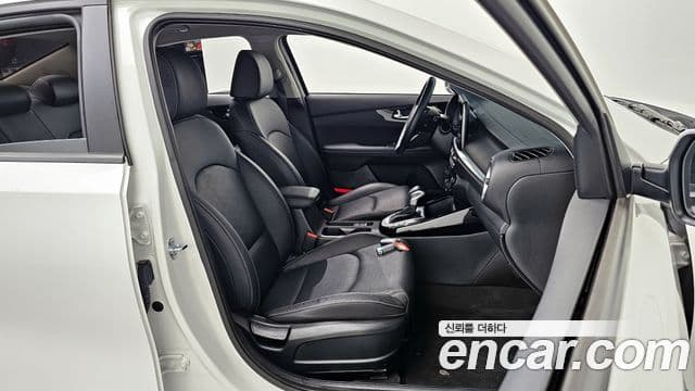 Kia The / новый New K3 2세대 Prestige, 2024 12