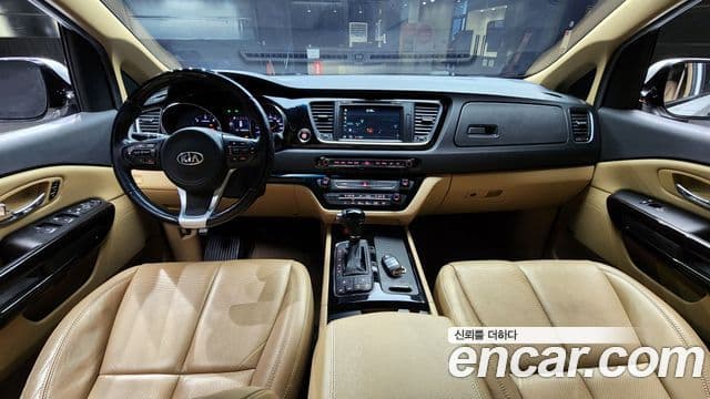 Kia All New Carnival President, 2016 7