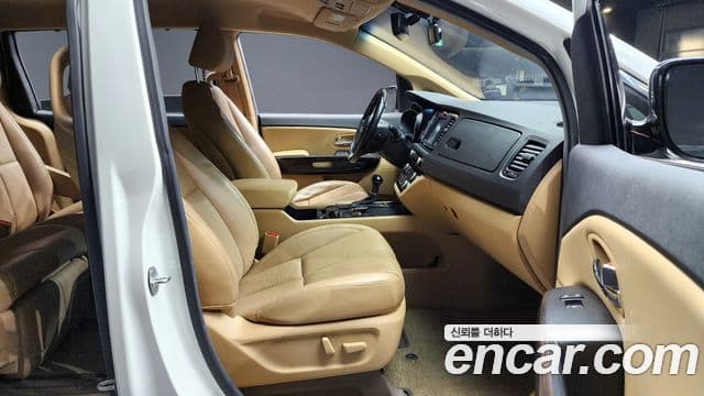 Kia All New Carnival President, 2016 10
