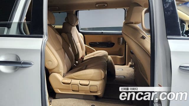 Kia All New Carnival President, 2016 12