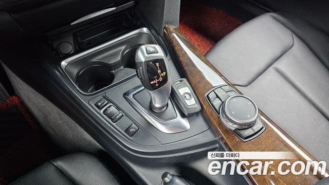 BMW 3시리즈 (F30), 2015 9