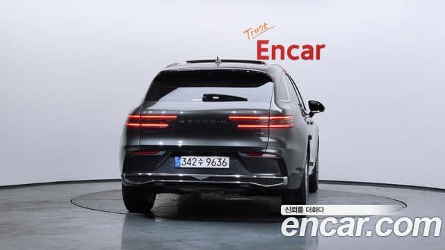 Genesis GV70, 2025 4