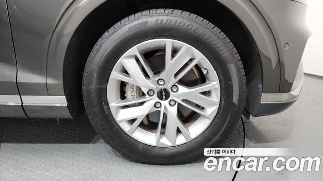 Genesis GV70, 2025 все фото