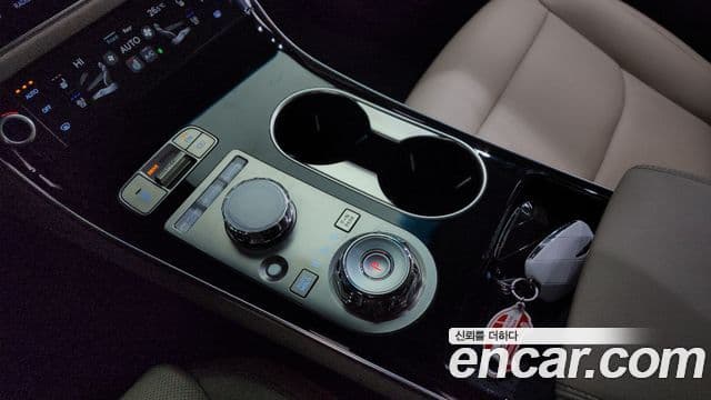 Genesis GV70, 2025 9