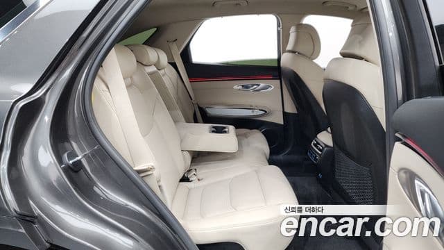 Genesis GV70, 2025 12