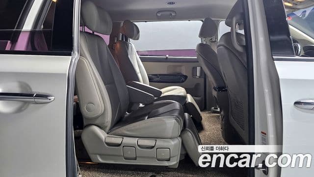 Kia All New Carnival President, 2016 13