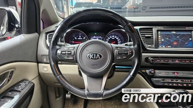 Kia All New Carnival President, 2016 15
