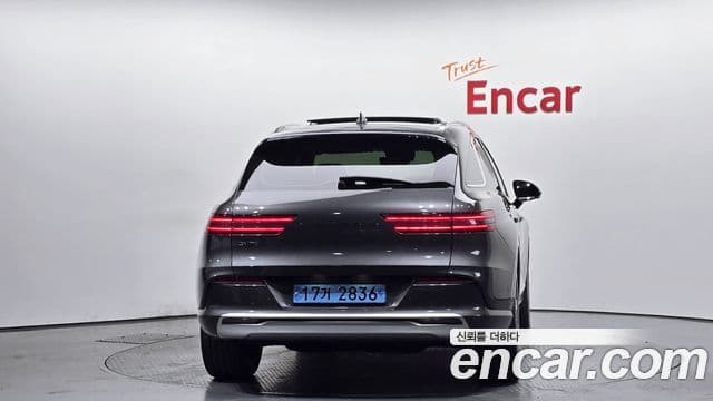 Genesis electrified GV70 e-AWD, 2022 4