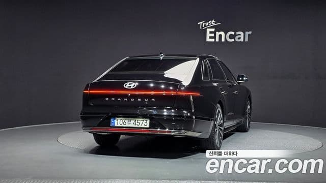 Hyundai Grandeur (GN7) Calligraphy, 2023 4
