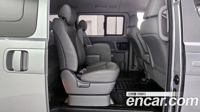 Hyundai The / новый New Grand Starex Modern, 2019 12