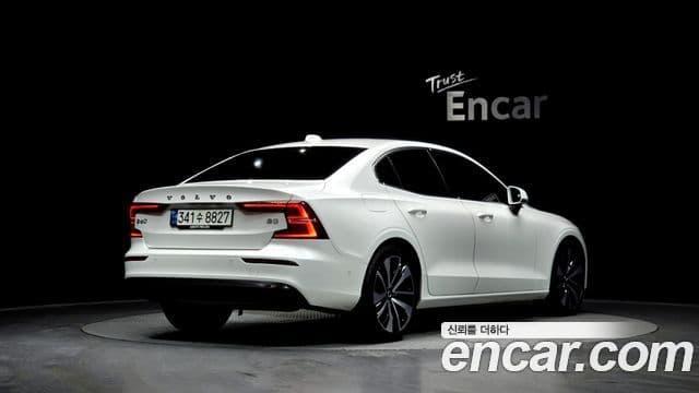 Volvo S60 3세대 B5 Ultimate Bright, 2023 2