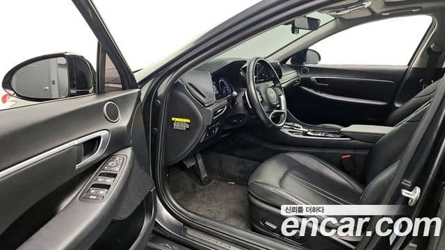 Hyundai Sonata (DN8) Premium Family, 2020 10