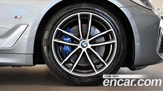 BMW 5시리즈 (G30) 520i M Sport, 2023 все фото