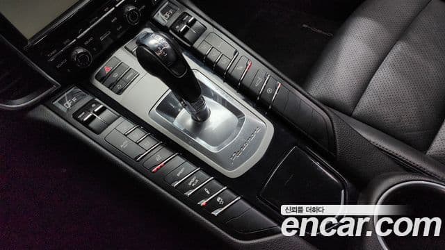 Porsche Panamera 970, 2011 9