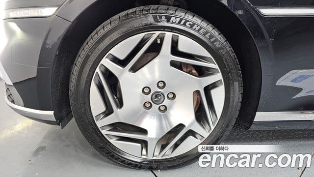 Genesis G90 (RS4) бензин 3.5 турбо e-S/C AWD LWB, 2022 все фото