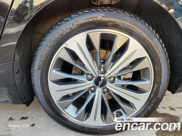 Kia The / новый New K8 гибрид Signature, 2024 13