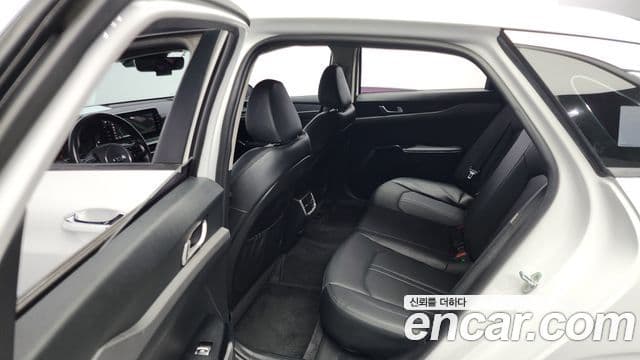 Kia K5 3세대 Prestige, 2020 12