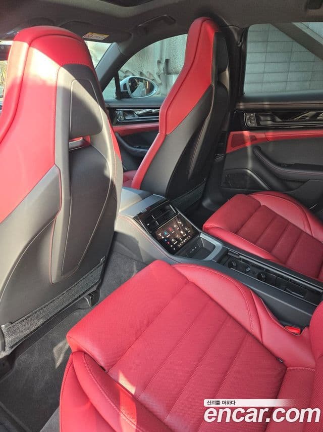 Porsche Panamera (976), 2024 7