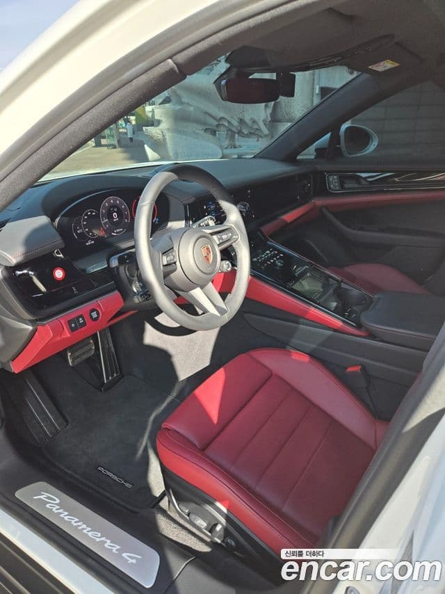 Porsche Panamera (976), 2024 10