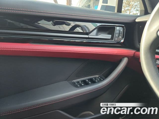 Porsche Panamera (976), 2024 18