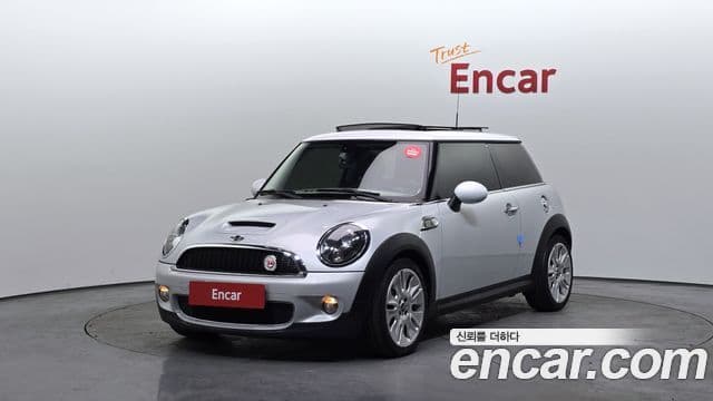 Mini Cooper S Camden, 2010 1