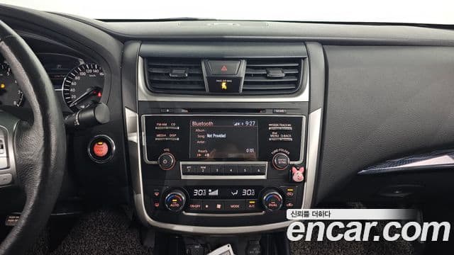 Nissan 알티마 L33, 2017 14