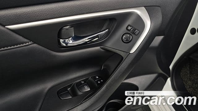 Nissan 알티마 L33, 2017 17