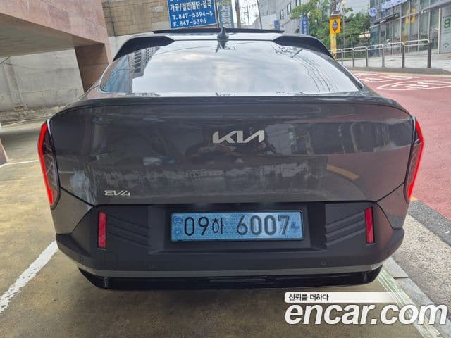 Kia EV4 Earth, 2026 4