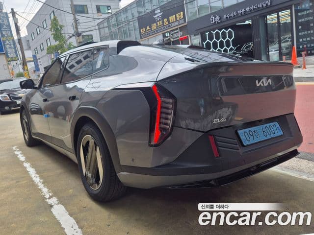 Kia EV4 Earth, 2026 6