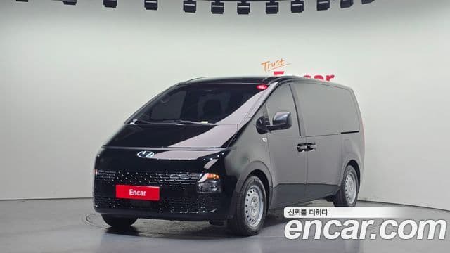 Hyundai Staria Smart, 2022 1