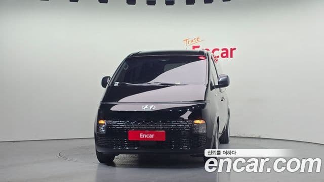 Hyundai Staria Smart, 2022 3