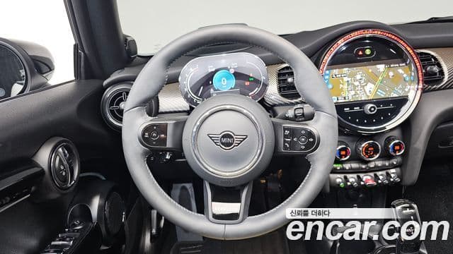 Mini Cooper S кабриолет 3세대, 2024 13