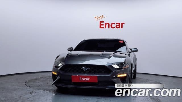 Ford Mustang купе, 2019 3