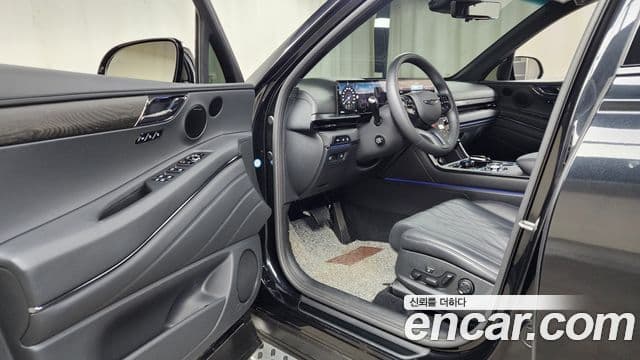 Genesis GV80 чёрный, 2025 10