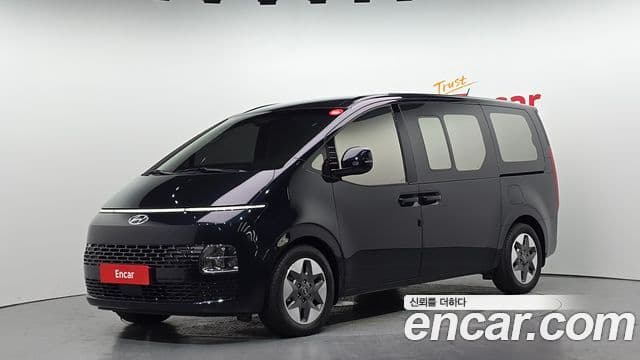 Hyundai Staria Modern, 2022 1