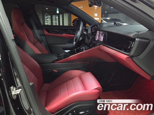 Porsche Panamera (976), 2025 9