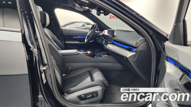 BMW 5시리즈 (G60) 530i xDrive M Sport, 2024 12