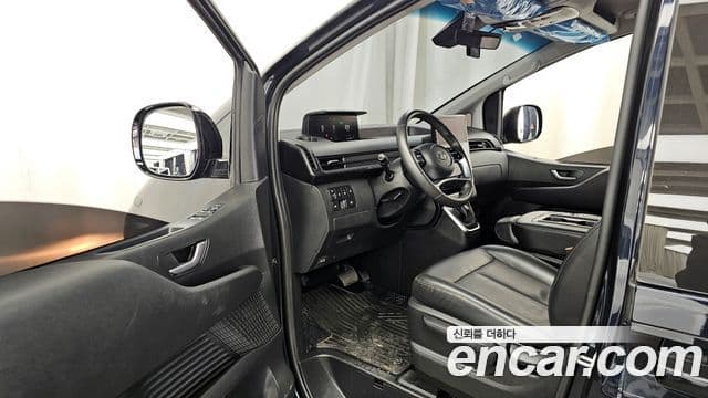 Hyundai Staria Modern, 2023 10