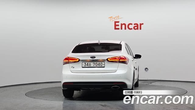 Kia The / новый New K3 Style, 2017 4