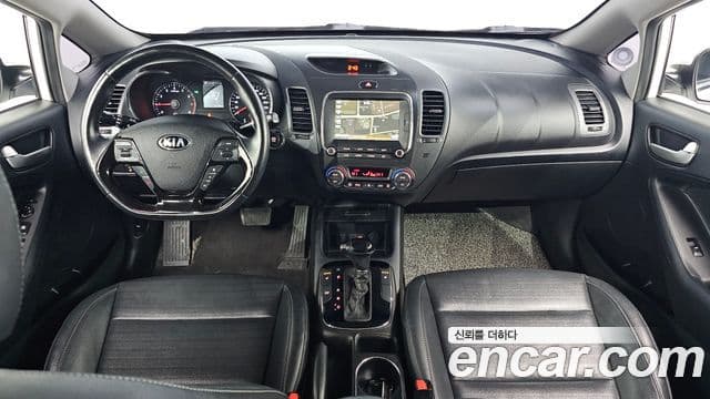 Kia The / новый New K3 Style, 2017 7