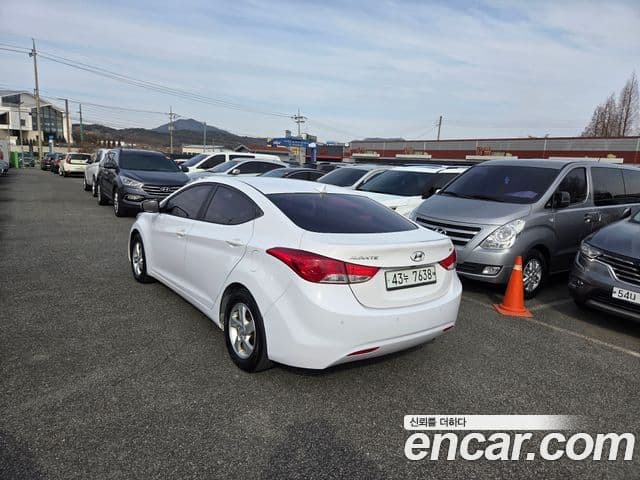 Hyundai Avante MD Style, 2013 4