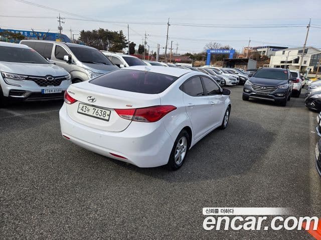 Hyundai Avante MD Style, 2013 6