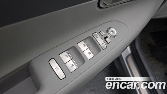 Hyundai NEXO Premium, 2024 14