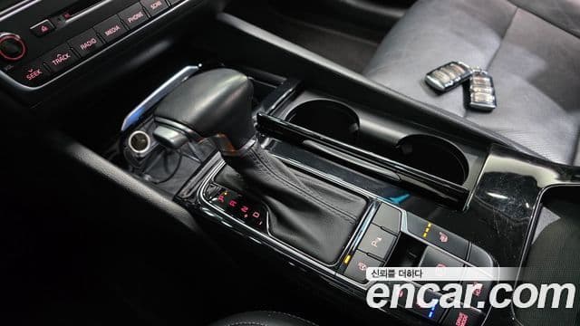 Kia All New K7 3.0 LPI Luxury (арендный автомобиль), 2018 9