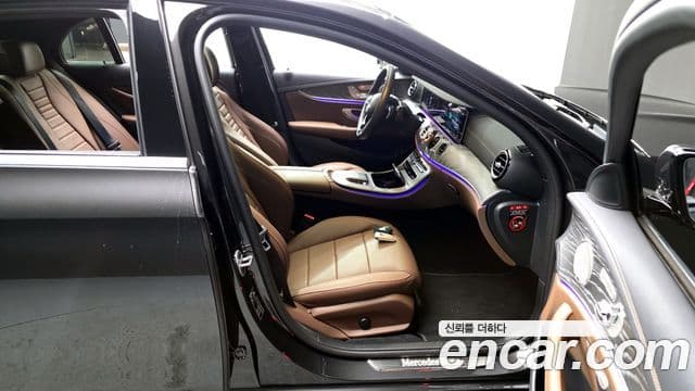 Mercedes-Benz E-класс W213 Avantgarde, 2022 11