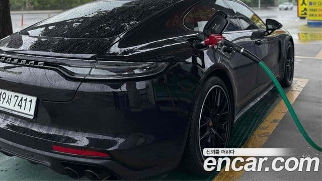 Porsche Panamera (971) 2.9 AWD E-гибрид Platinum Edition, 2023 4