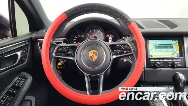 Porsche Macan 95B, 2015 13