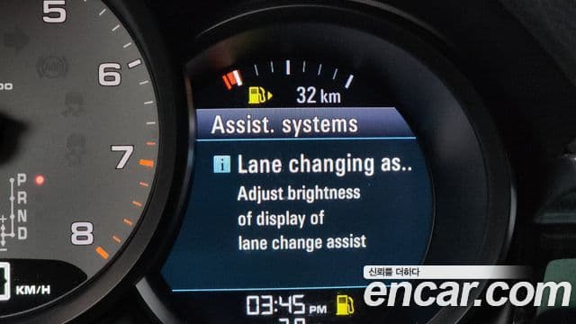 Porsche Macan 95B, 2015 16